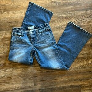 Maurices women’s wide leg jeans. Lower rise.